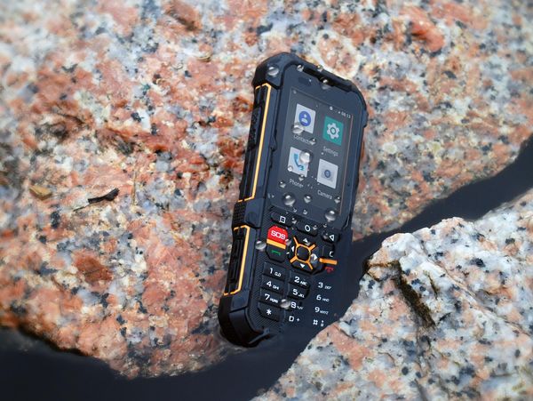 Ruggear RG170 Smartphone Rugerizado y Radio PoC PTT over celular para trabajo y clima duro Precio +iva